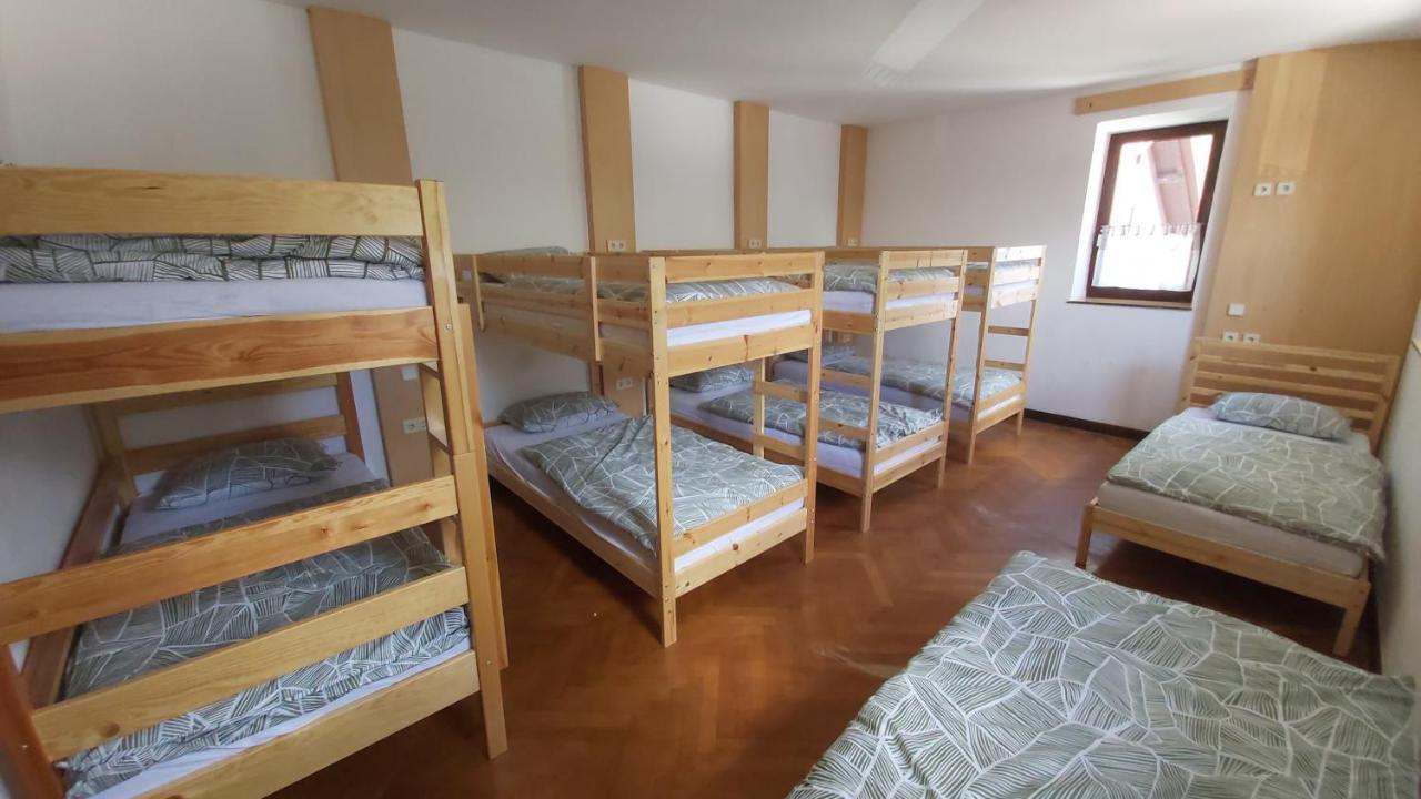 Hostel In Picerija Spajza Мойстрана Екстер'єр фото