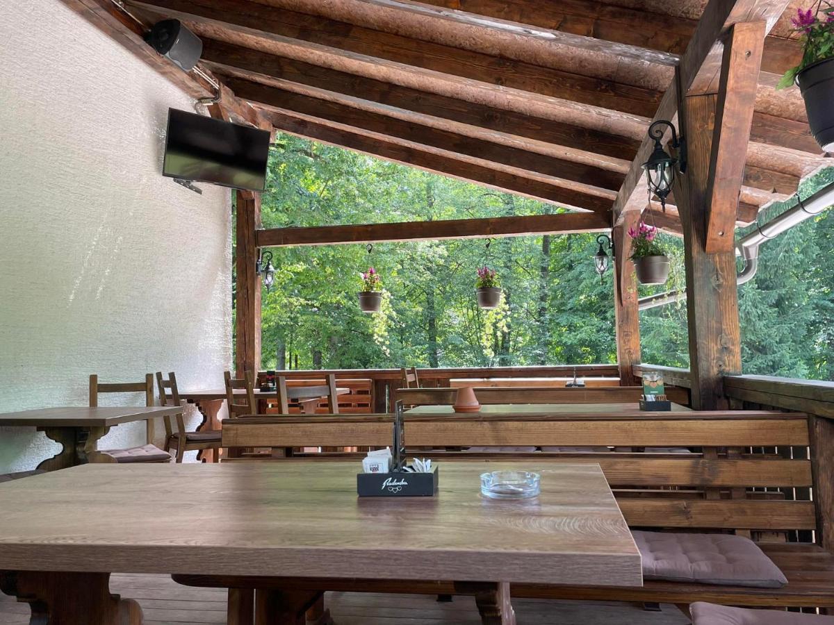 Hostel In Picerija Spajza Мойстрана Екстер'єр фото