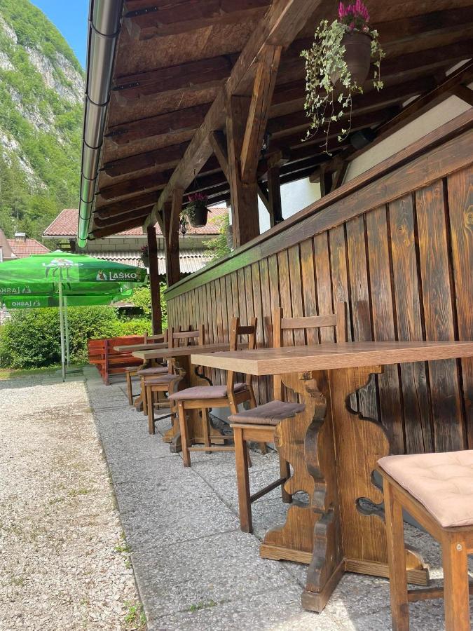 Hostel In Picerija Spajza Мойстрана Екстер'єр фото